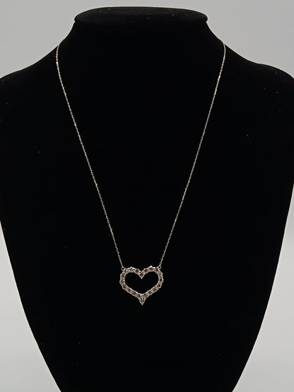 PT900 Open Heart Necklace 1ct 2.60g