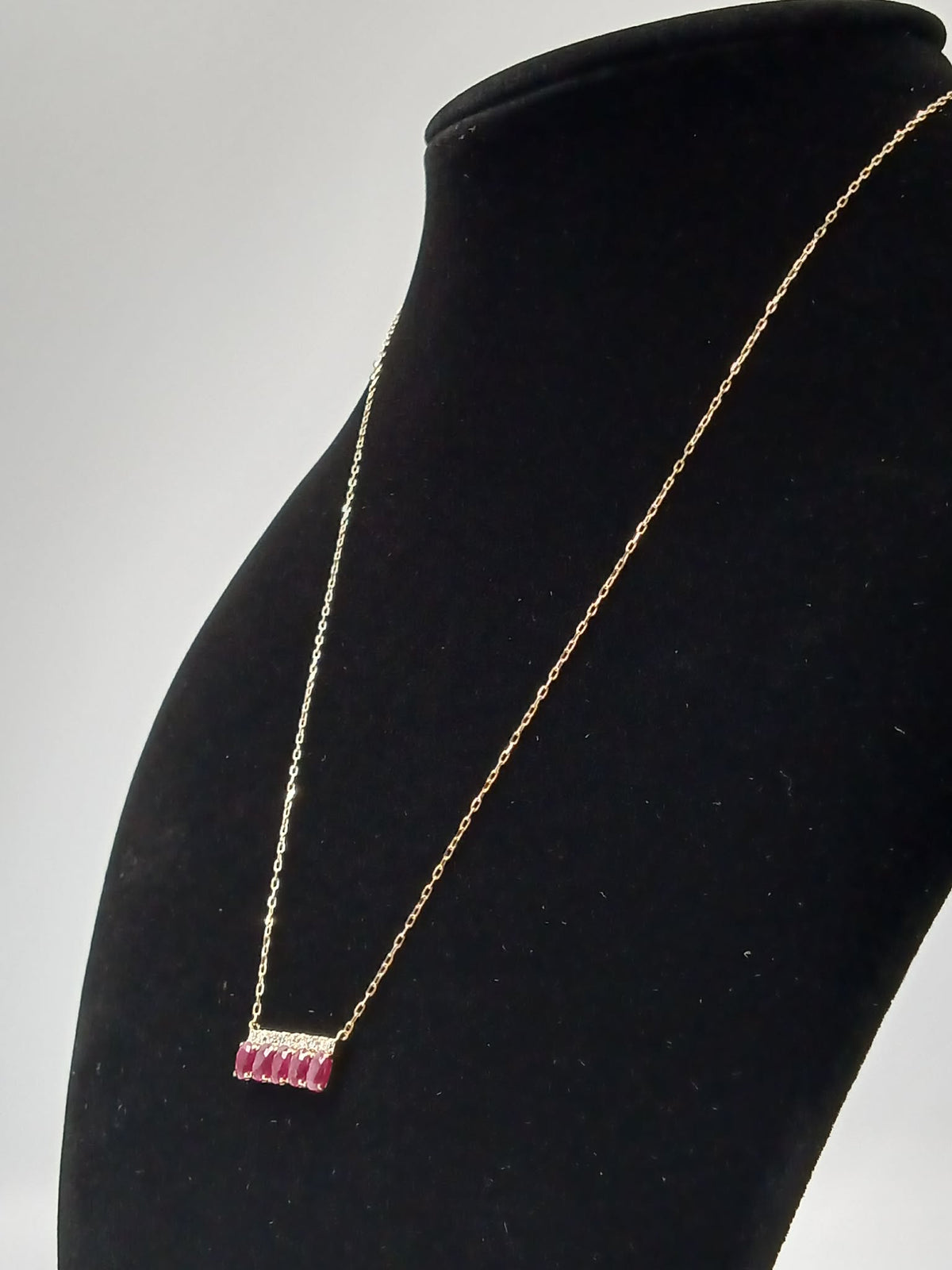 K18 YG Horizontal Ruby Necklace D0.15ct R1.54ct 1.80g