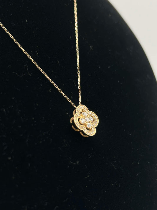 K18 YG Four Leaf Clover Necklace 0.33ct 2g