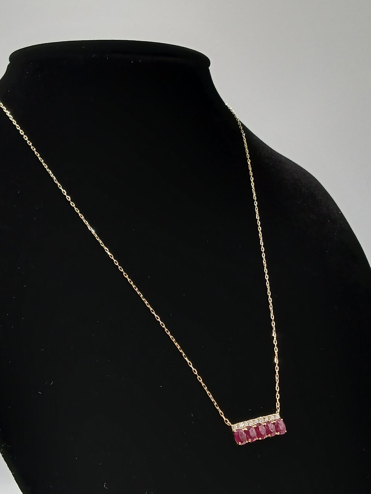 K18 YG Horizontal Ruby Necklace D0.15ct R1.54ct 1.80g